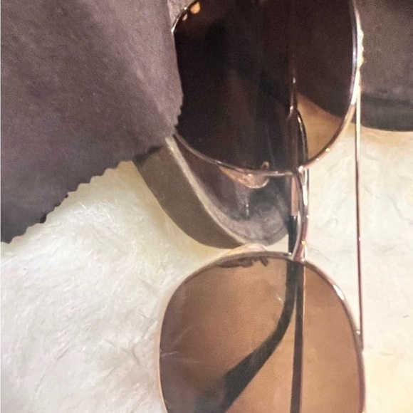 Tom Ford sunglasses in excellent shape. J4